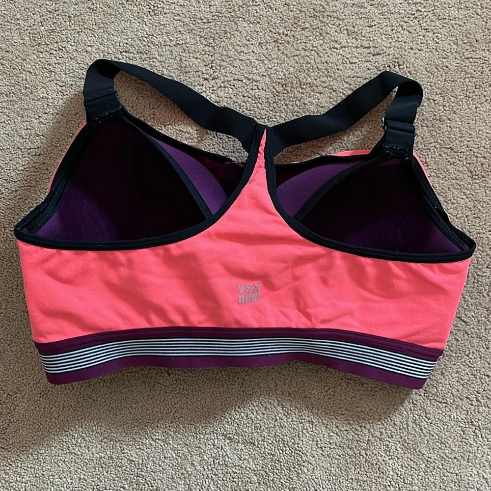 Victoria’s Secret Sports bra - Picture 2 of 6